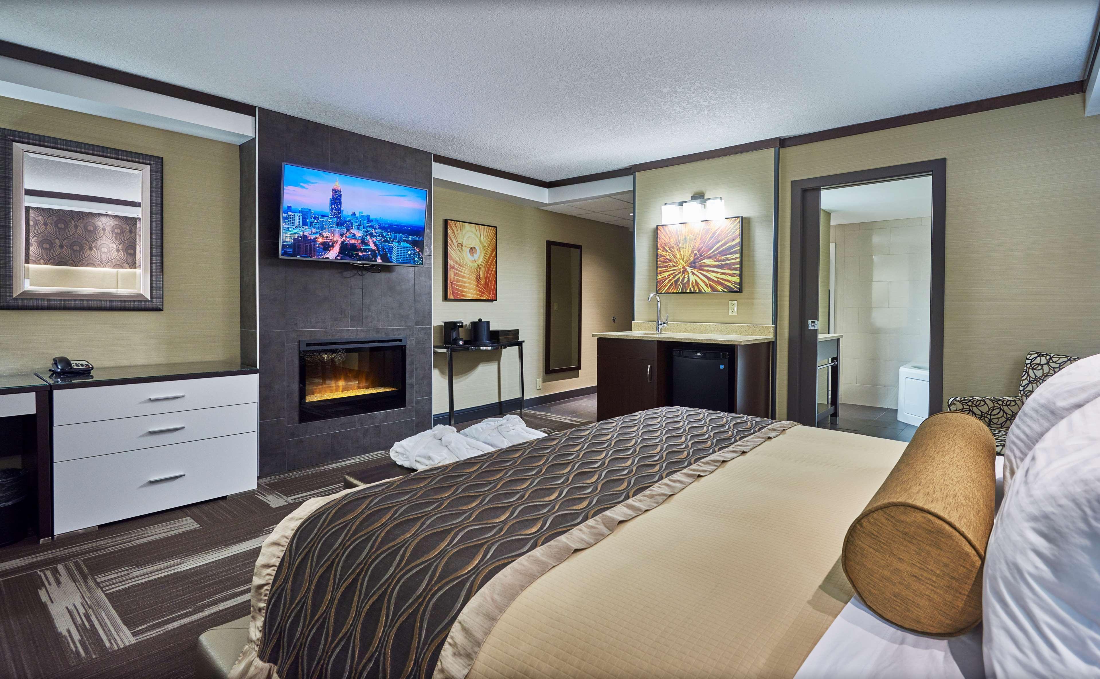 Best Western Plus Edmonton Airport Hotel Leduc Dış mekan fotoğraf